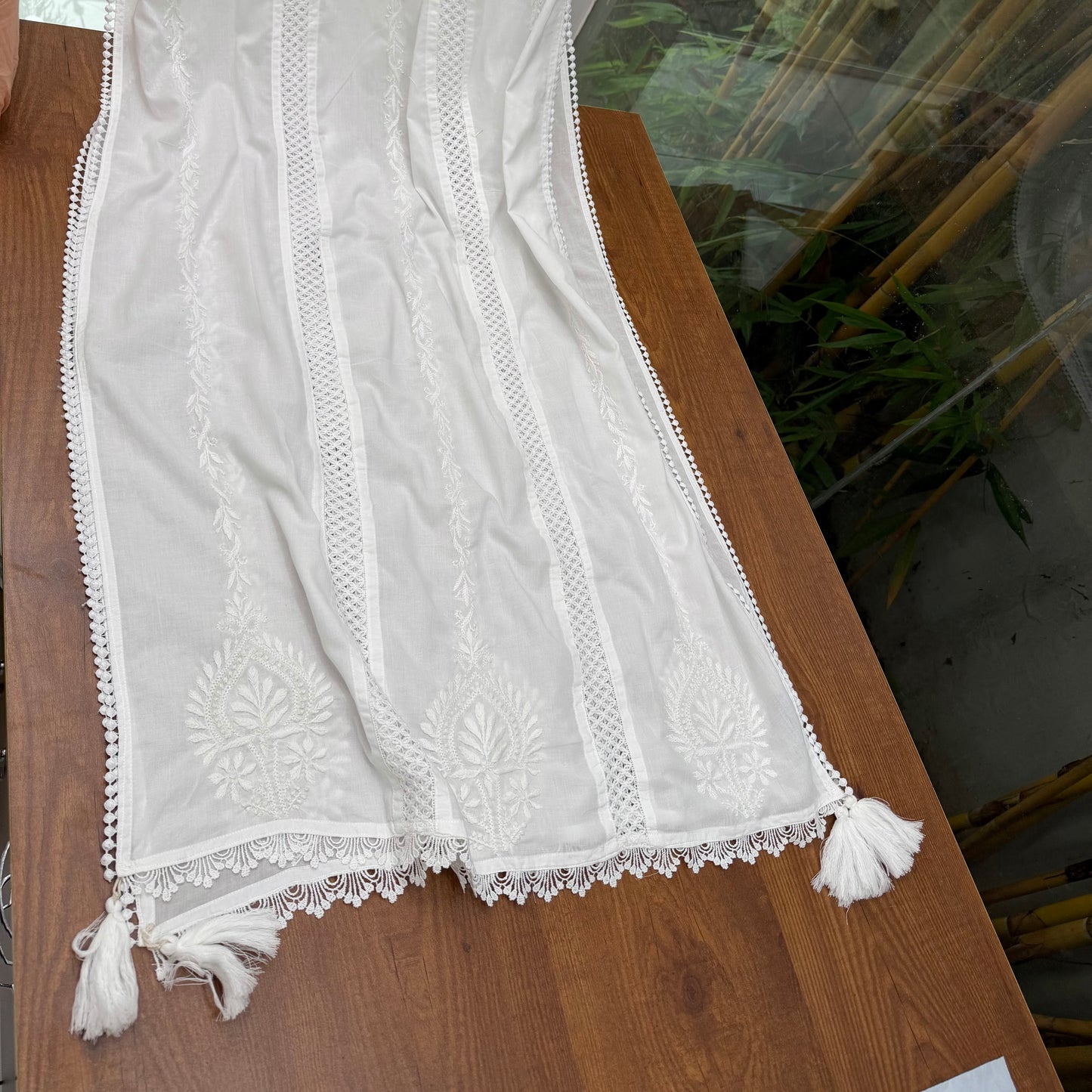 Premium Handmade Chikankari Dupatta – Soft Off White