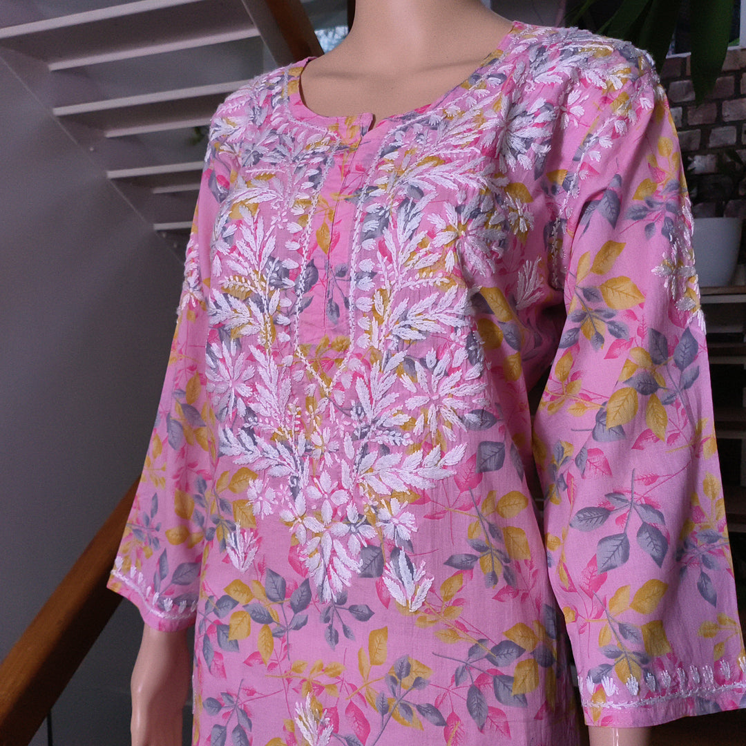 Transform Your Wardrobe with Classic Handcrafted Chikankari Kurti Pink