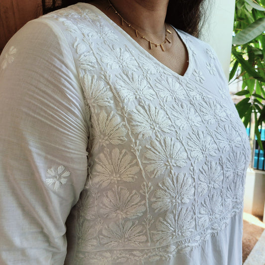 Finishing Chikankari Handwork – Next Step: Dyeing Magic Begins!