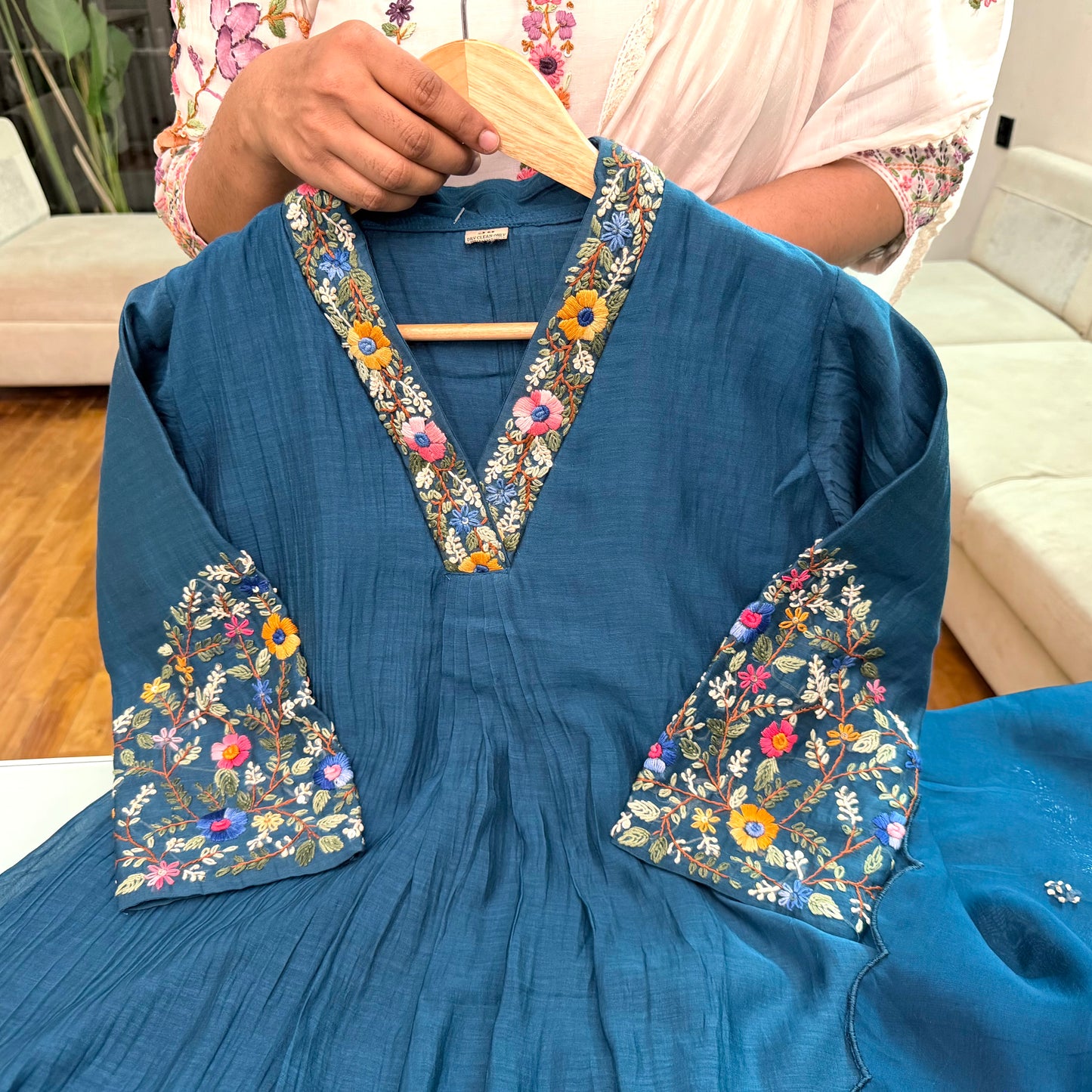peacock blue Premium Mal Chanderi Heavy Handwork 3 Piece Set – peacock blue