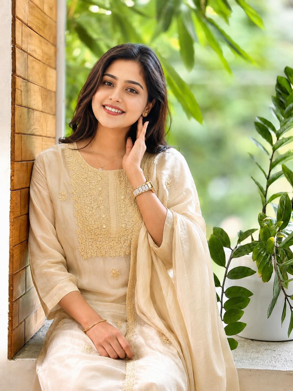 Elegant Heavy Organza Salwar Suit