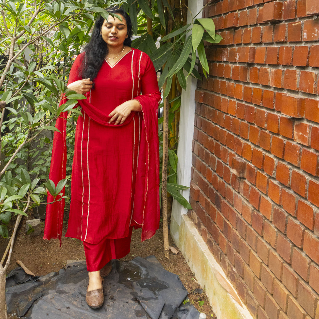 Where comfort meets luxury — Mull Chanderi magic in every fold