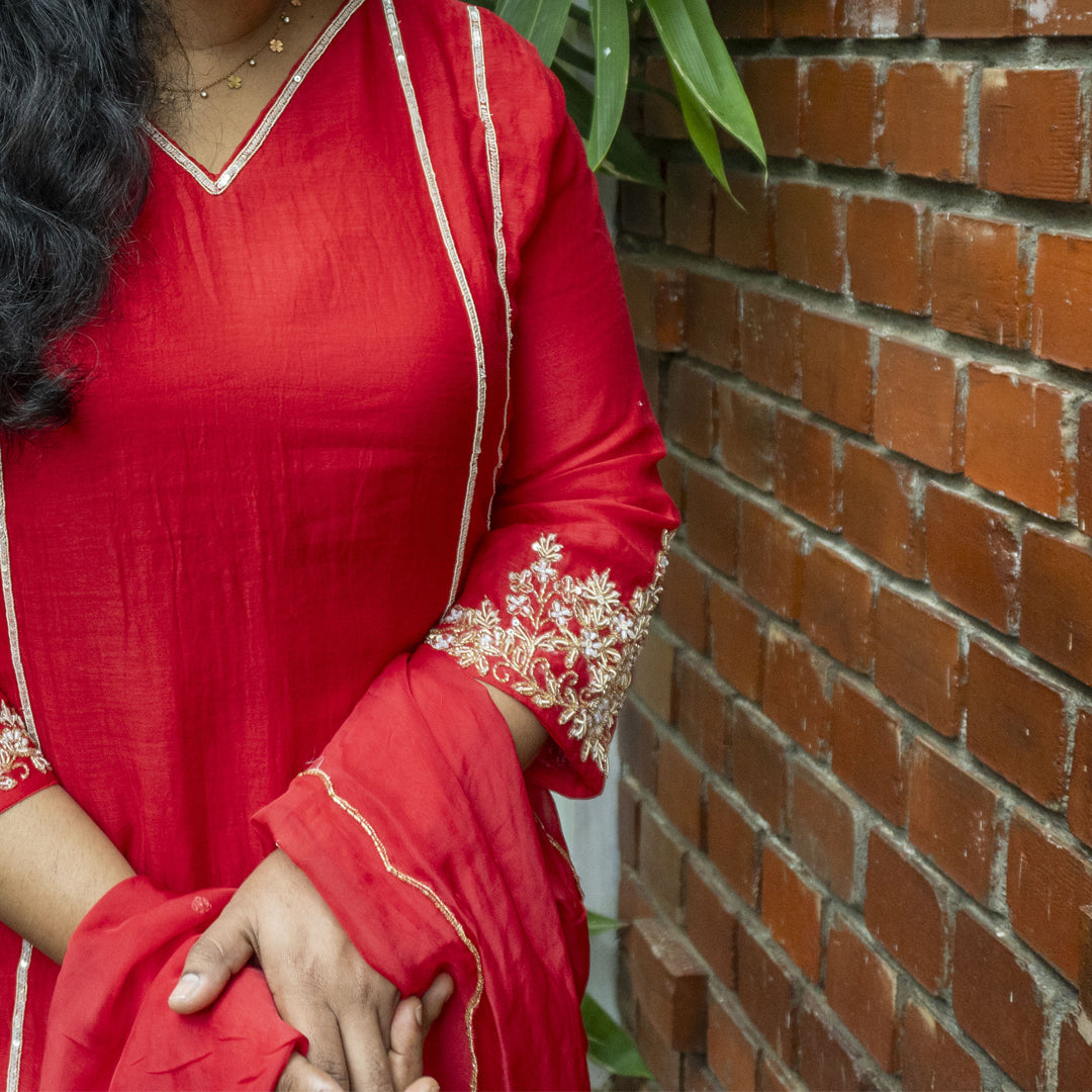 Where comfort meets luxury — Mull Chanderi magic in every fold