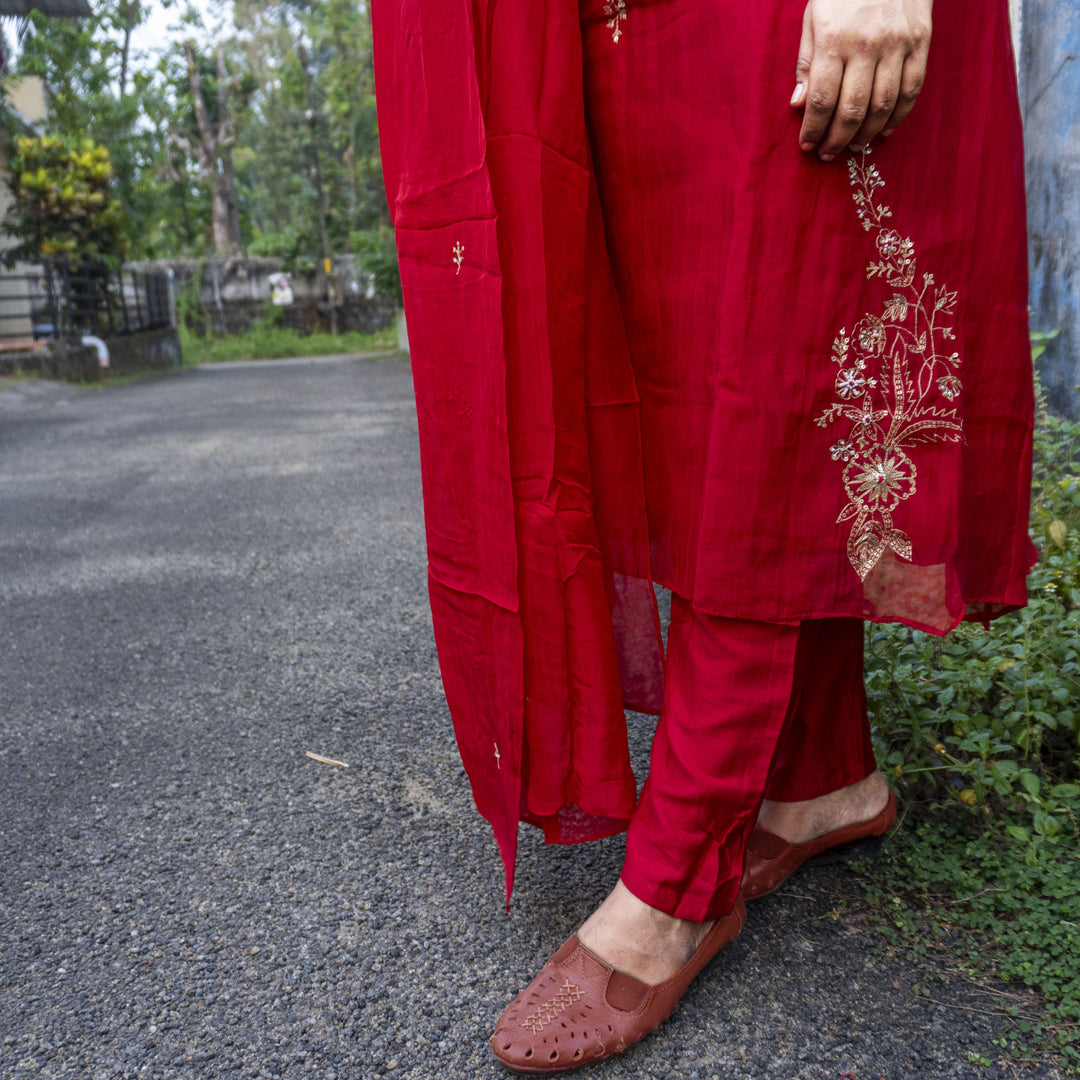 Premium Mull Chanderi for your everyday glow