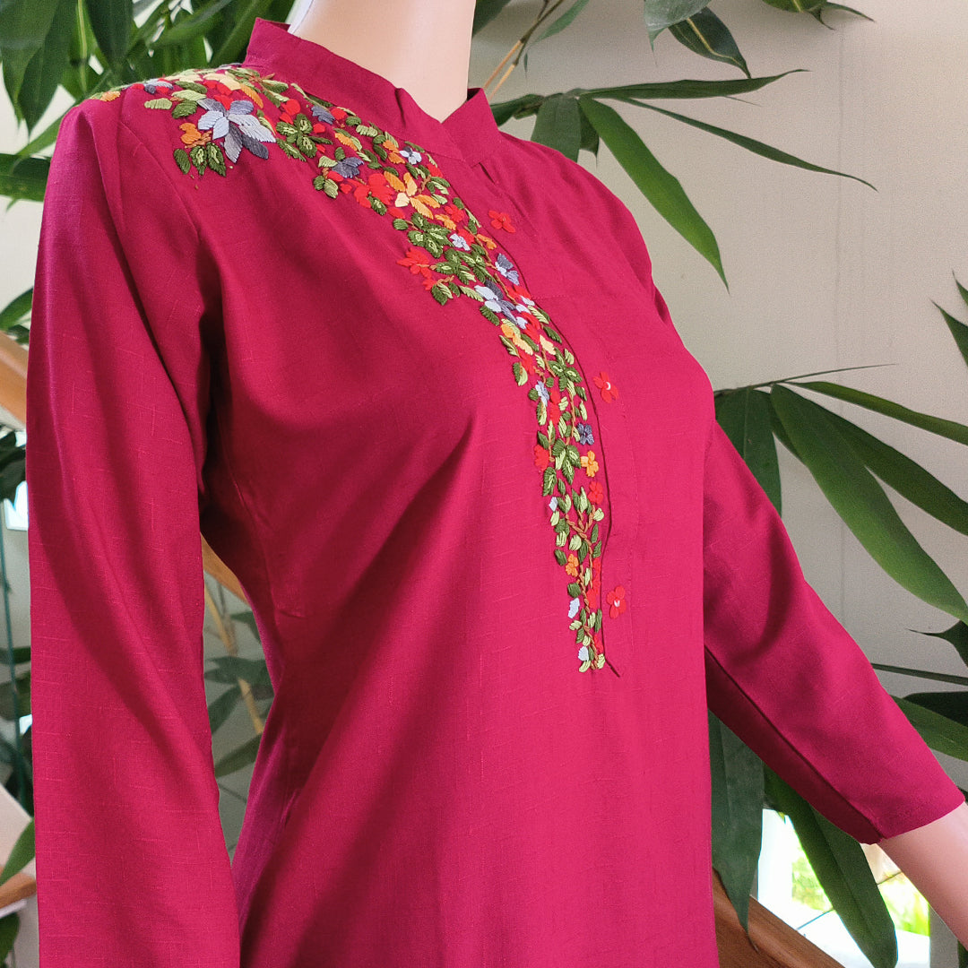 Elegant Hand-Embroidered Rayon Kurta