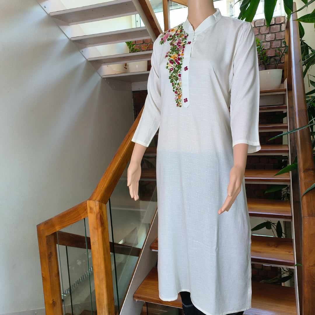 Elegant Hand-Embroidered Rayon Kurta